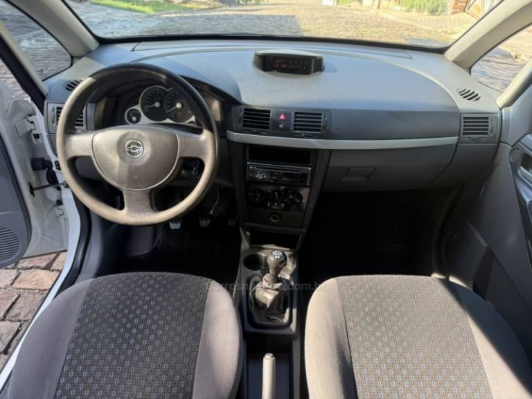 CHEVROLET - MERIVA - 2009/2010 - Branca - R$ 33.000,00