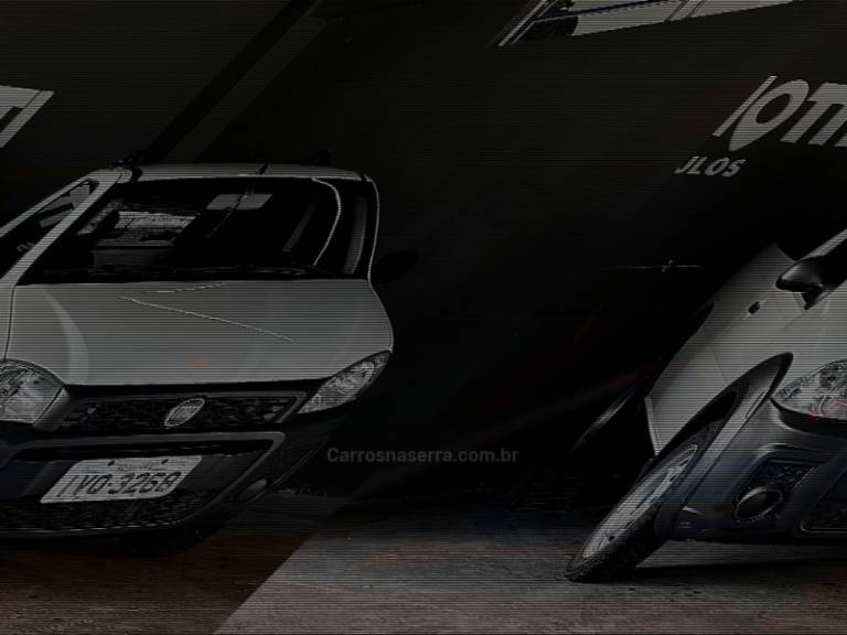 FIAT - STRADA - 2015/2015 - Branca - R$ 48.500,00