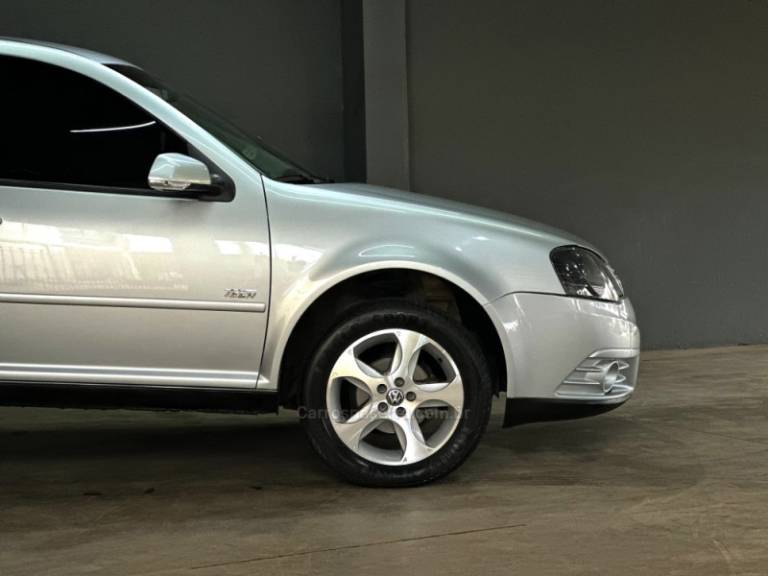VOLKSWAGEN - GOLF - 2009/2009 - Prata - R$ 49.000,00
