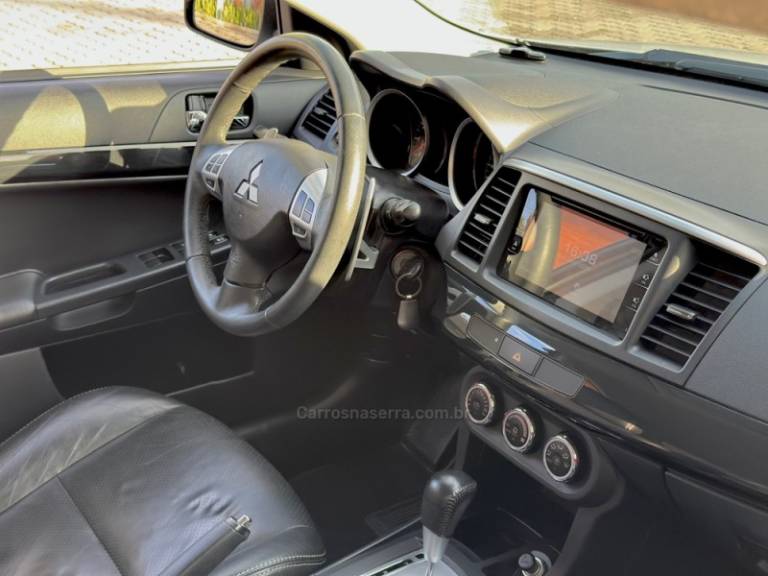 MITSUBISHI - LANCER - 2015/2015 - Branca - R$ 64.000,00