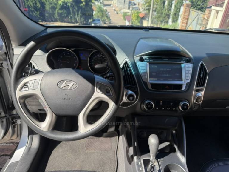 HYUNDAI - IX35 - 2013/2014 - Prata - R$ 74.800,00