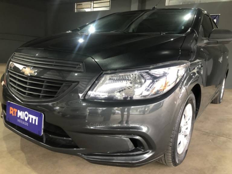 CHEVROLET - ONIX - 2018/2019 - Cinza - R$ 53.000,00