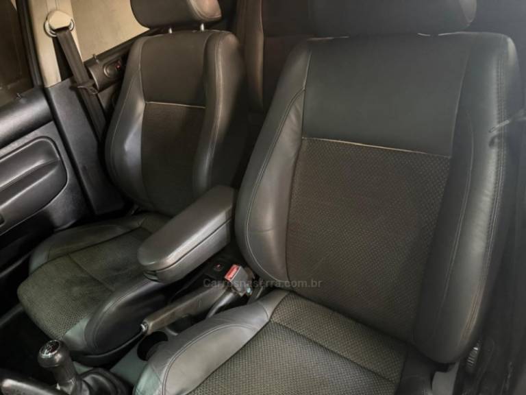 VOLKSWAGEN - GOLF - 2011/2011 - Prata - R$ 49.000,00