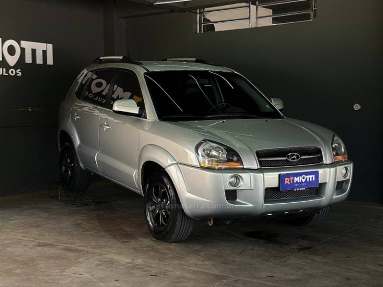HYUNDAI - TUCSON - 2009/2009 - Branca - R$ 46.000,00
