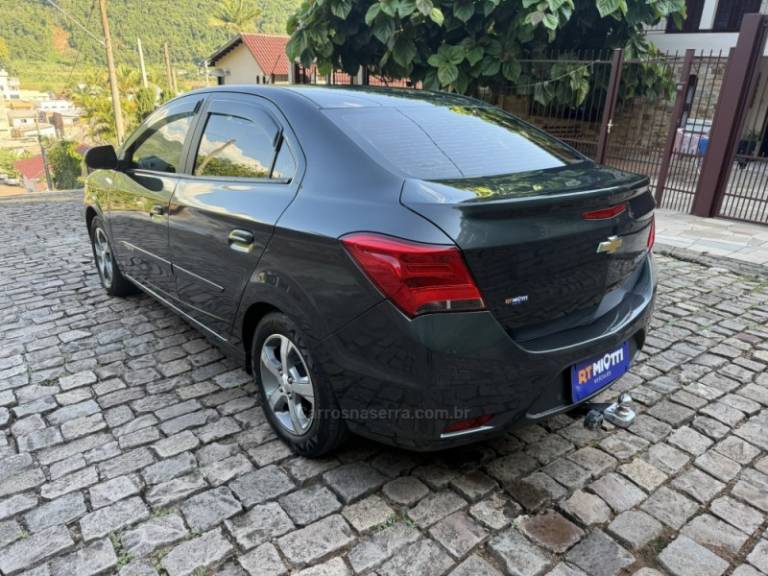 CHEVROLET - PRISMA - 2018/2018 - Cinza - R$ 66.500,00