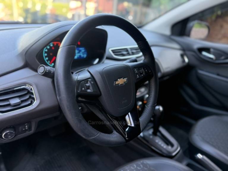 CHEVROLET - PRISMA - 2018/2018 - Cinza - R$ 66.500,00